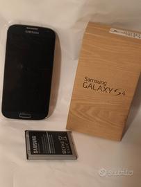 Galaxy S4 con binocolo 