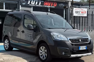 PEUGEOT Partner Tepee BlueHDi 100 Outdoor