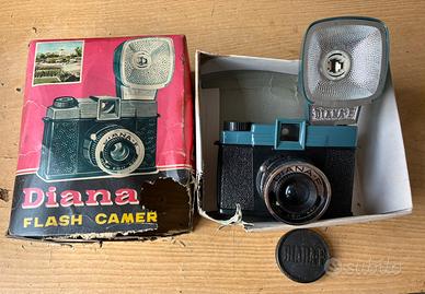 Fotocamera vintage Disna F Flash Camera anni 60