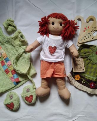 Bambola “My doll” con vestiti