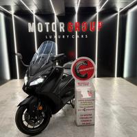 Yamaha T Max 560 black-Max