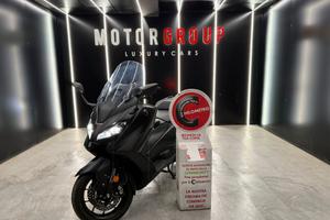 Yamaha T Max 560 black-Max