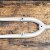 Forcella MTB acciaio da verniciare