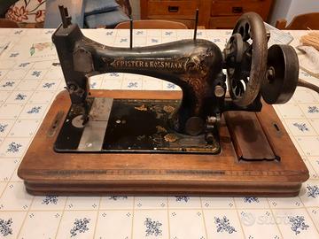 Antica macchina da cucire Frister & Rossmann