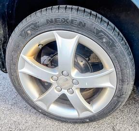 Gomme nuove con cerchi  usate 6 messi