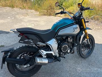 CLX 700 Adventure