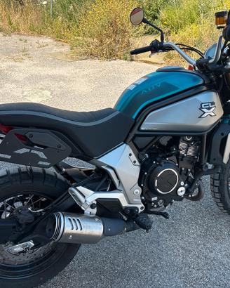CLX 700 Adventure