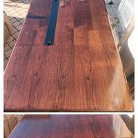 Tavolo in puro legno 