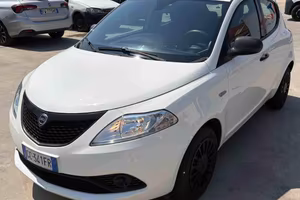 LANCIA Ypsilon 1.0 FireFly 5 porte S&S Hybrid Ec