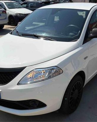 LANCIA Ypsilon 1.0 FireFly 5 porte S&S Hybrid Ec