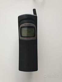 Cellulare vintage Nokia 8110