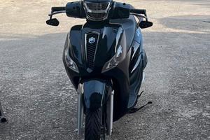 Piaggio medley 125