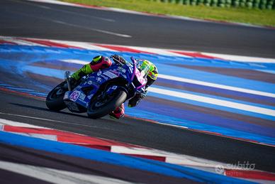 Yamaha R7 Pista