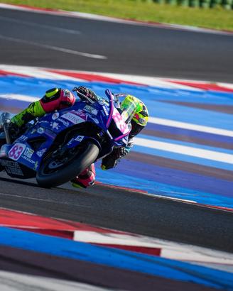 Yamaha R7 Pista