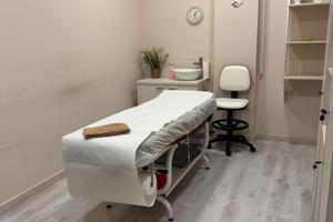 Stanza in centro estetico zona chiaia