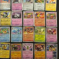 100 carte Pokemon Holo e Reverse – lotto