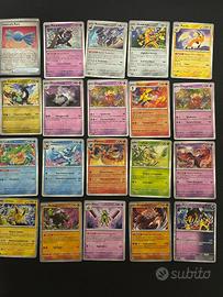 100 carte Pokemon Holo e Reverse – lotto