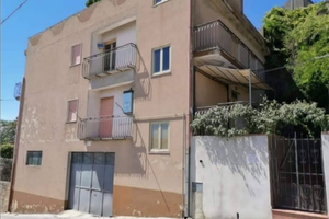 Casa indipendente di grande potenziale Aidone (En)