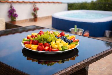 Casa con jacuzzi/giochi/barbecue con vista