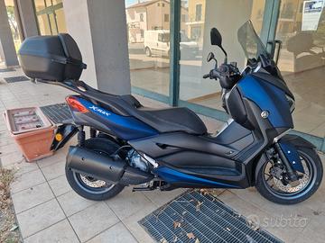 X-Max