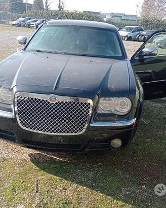 Chrysler C300 Berlina FUSA Demolita - Per Ricambi