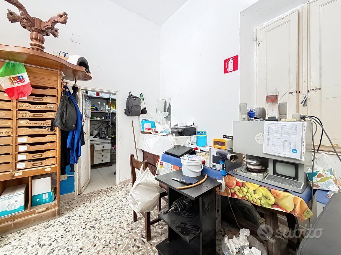 NEGOZIO A LIVORNO - Altro