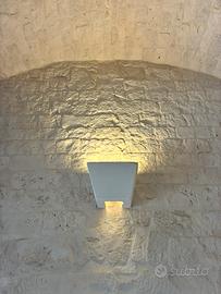 Applique in tufo fatta a mano