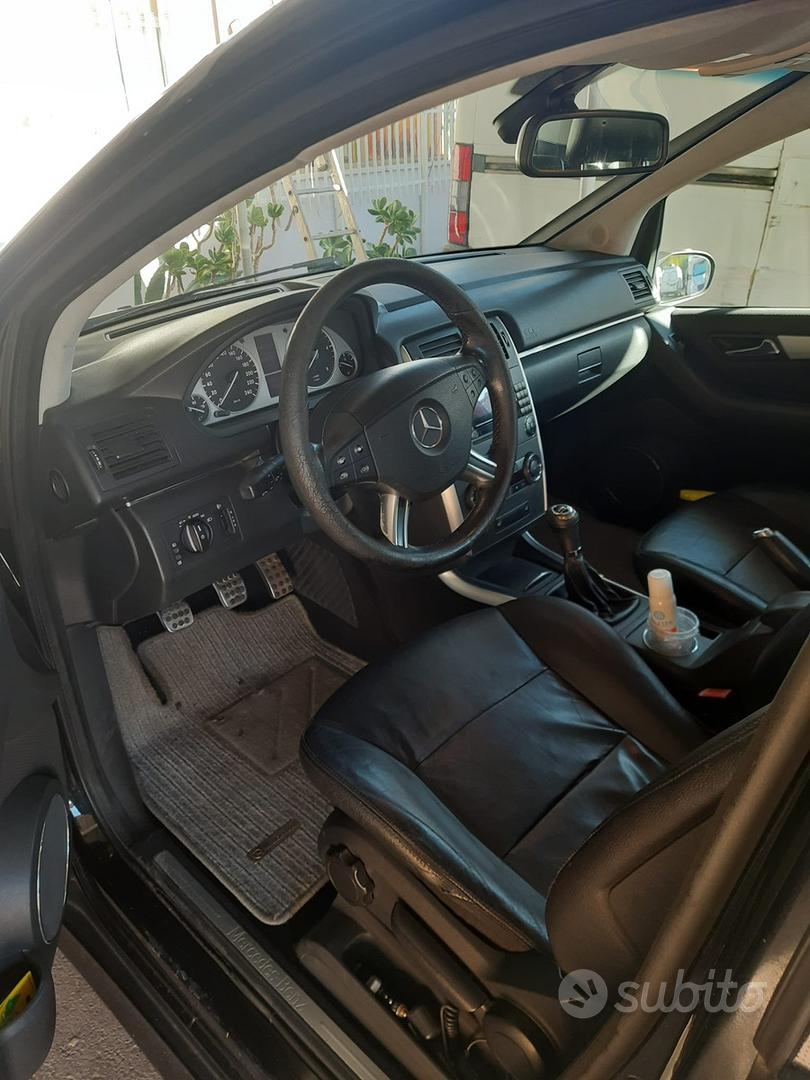 Mercedes-Benz B-Class 2009 photo 4