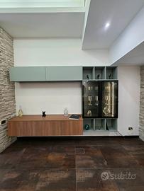 Parete attrezzata expo