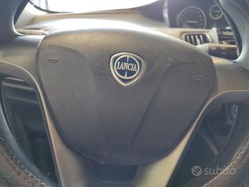 Airbag volante LANCIA YPSILON del 2013