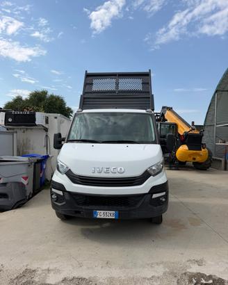 Iveco Daily 35C12 ribaltabile trilaterale