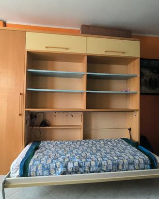 Armadio con letto a scomparsa