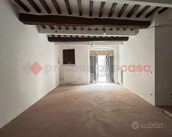 Negozio Arezzo [RIF VF128VCG]