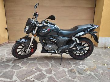 MOTO 125 CC -  KEEWAY BENELLI RKV 125 CC