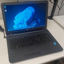 Notebook HP i3 ram8gb ssd W.11 pro batteria OK