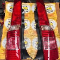 FARI POSTERIORI FIAT PANDA ANNO:2006