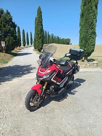 Honda X-adv 750