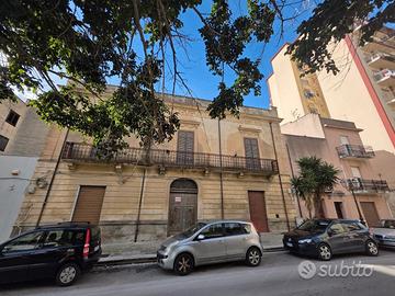 Castelvetrano esclusivo e unico immobile del 900