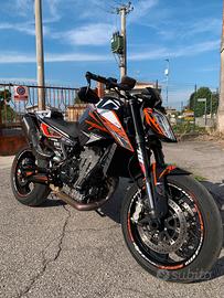 Ktm duke 790
