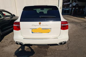 Porsche cayenne turbo s
