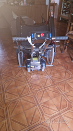 Montascale a cingoli perfettamente funzionante