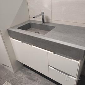 Mobile bagno con lavabo e specchio led