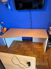 Scrivania cameretta/ufficio
