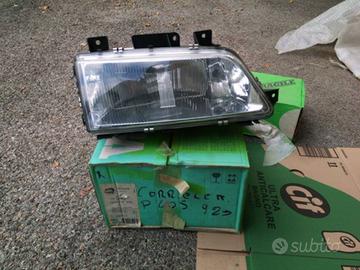 Faro anteriore Peugeot 405 fanale post Peugeot 309
