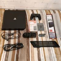 Ps4 Pro + Controller, Hard Disk 1Tb, 3 Giochi ecc.