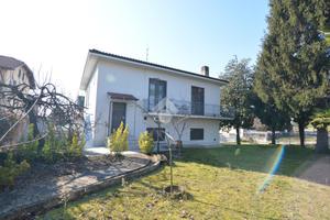 VILLA SINGOLA A BERNAREGGIO