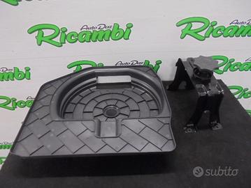 VANO E SUPPORTO RUOTA SCORTA AUDI A4 B8 2011