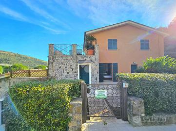 2 LOCALI A CASTELLARO