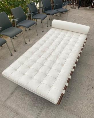 Divano Triclinio di design – realizzato da Ludwig