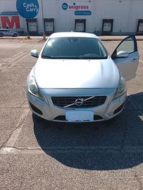 Volvo V 60 anno 2011